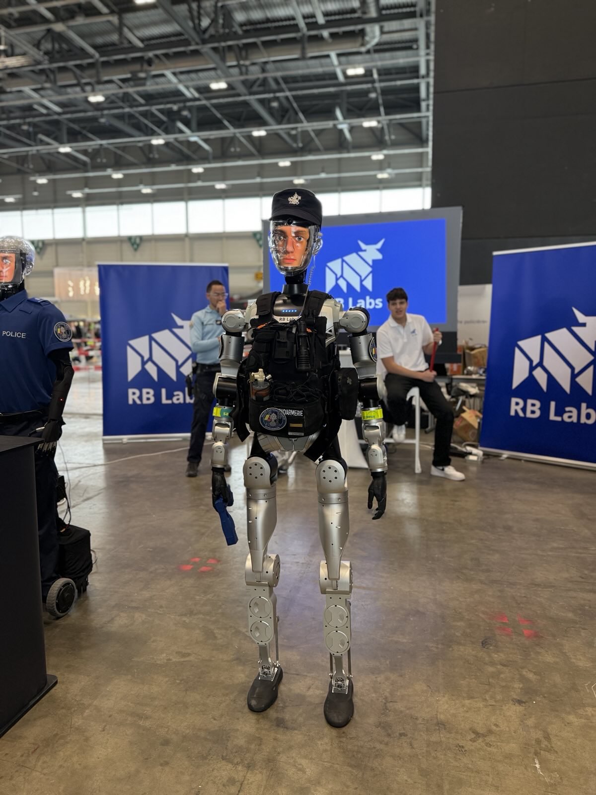 Robert Robot Policeman - RB Labs, Robin Krambroeckers, Metodi Dimitrov, Lin Dayen Hsu